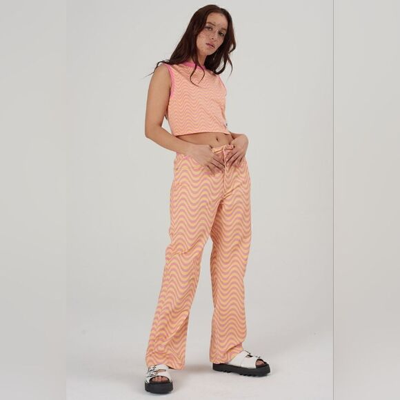 The Ragged Priest Wave Print High Rise Straight Leg Dad Jeans Size 26 NWT - Picture 2 of 15